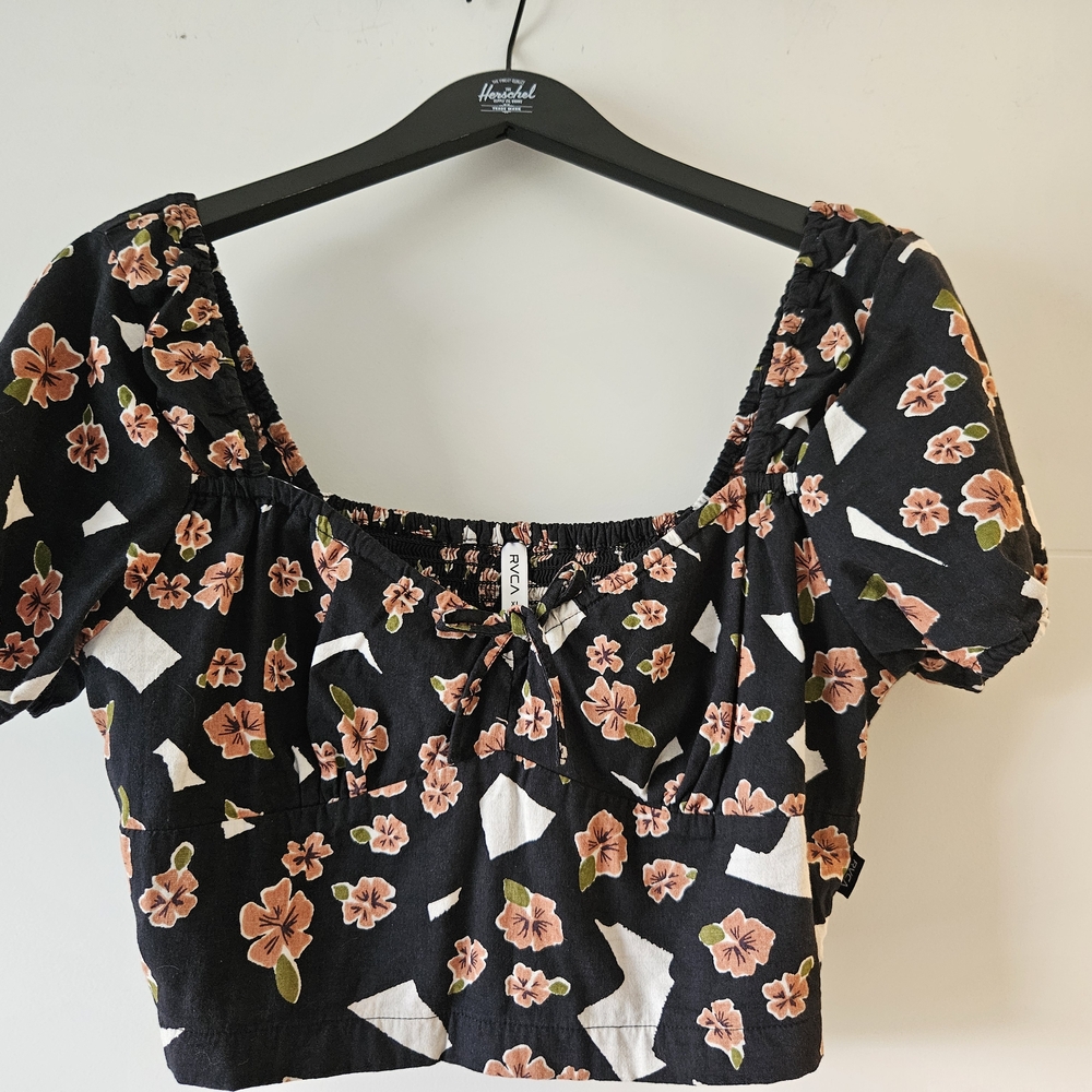 RVCA Floral Crop Top